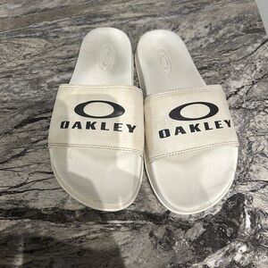 Oakley Cream Slide Sandals